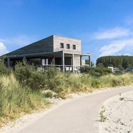 41 - Beachfront | Directly On The With Views Over The Water * Ouddorp
