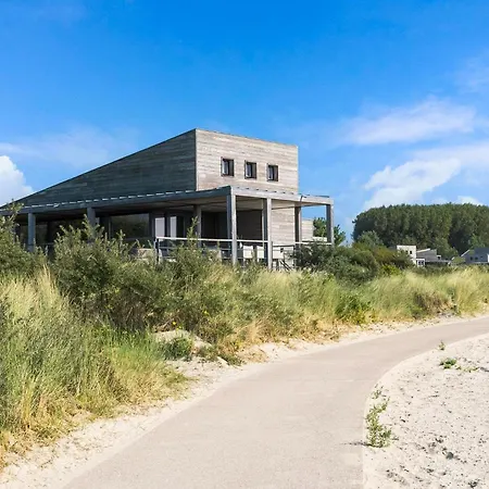 41 - Beachfront | Directly On The With Views Over The Water Villa
